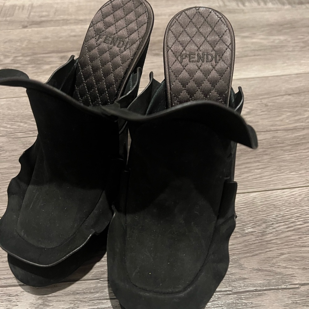 Fendi Black Ruffle Heels - Picture 2 of 7
